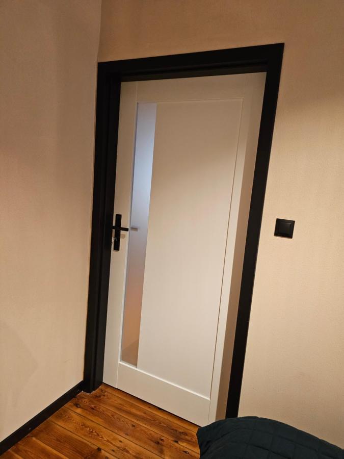 ŻarskaAlte Schule公寓 外观 照片